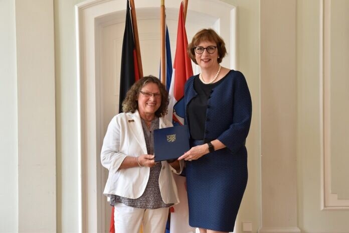 Bild zu PM Verdienstorden Dammel