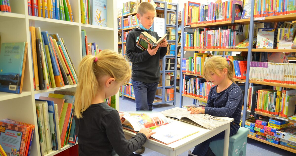 Bücherei_Erfelden_Kinder