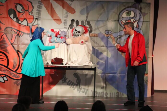 221122 Theater Rassismus