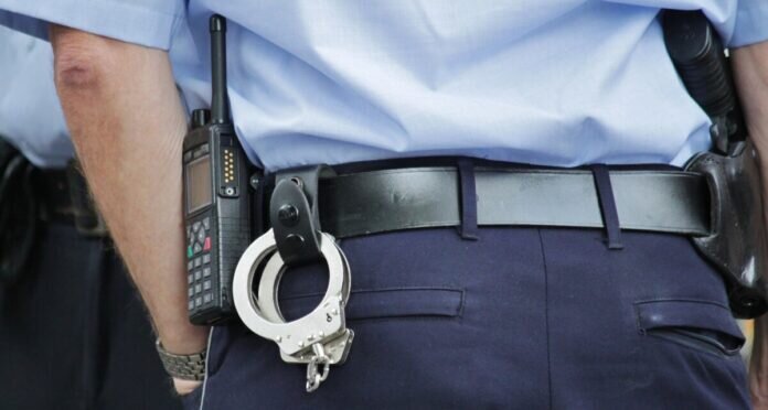 police-g5f02b76b7_1920