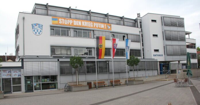 rathaus_banner_ukraine