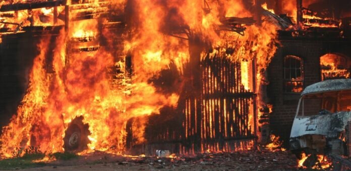 fire-g25ef2e05e_1920