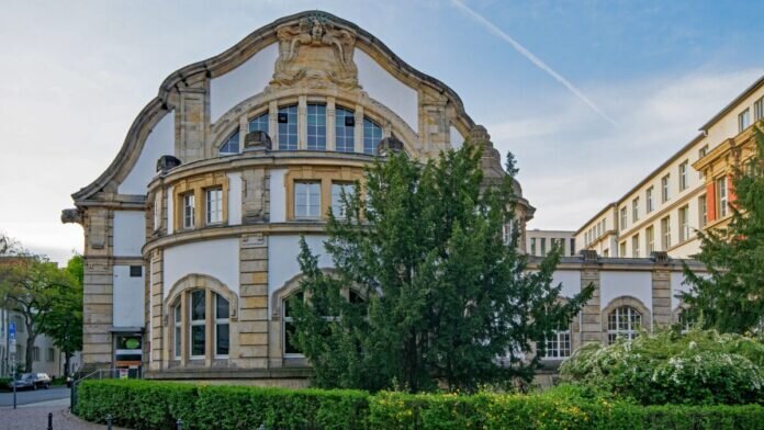 technical-university-g3f33d9fad_1920