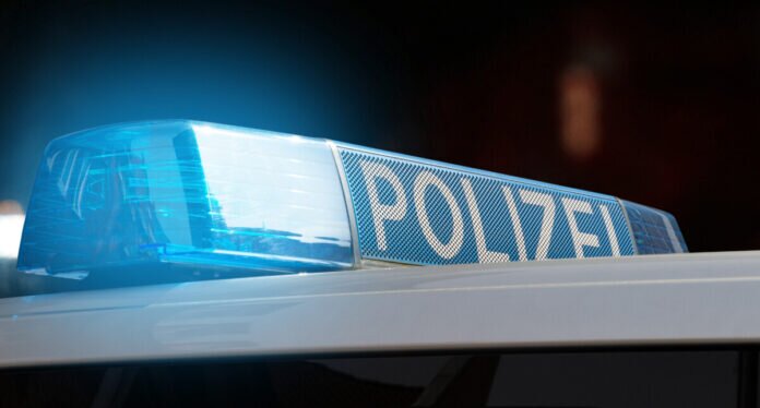 Polizei im Einsatz bei Nacht