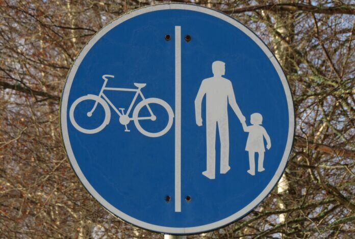 traffic-sign-g29c33cbae_1920