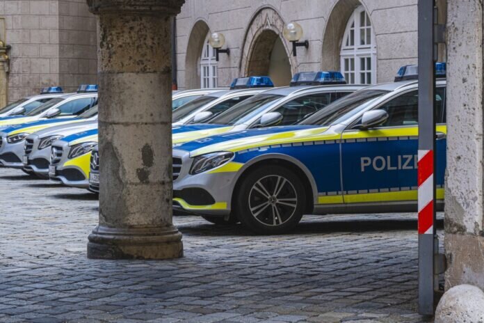 police-g72ea026a5_1920