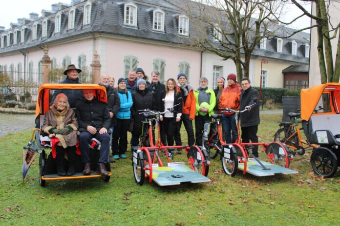 Bild_Rikschauebergabe