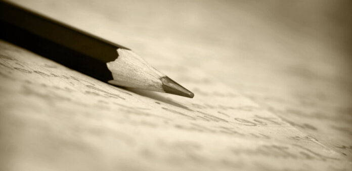 Lyrik_Quelle_Shutterstock_Reddogs