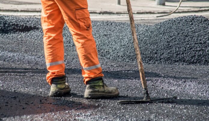 csm_Asphaltieren_Quelle_Shutterstock_trezorida_268da9eb3b