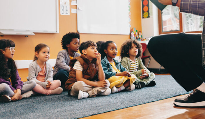 csm_Kinder_Vorlesen_Quelle_iStock_775d1cc2f2