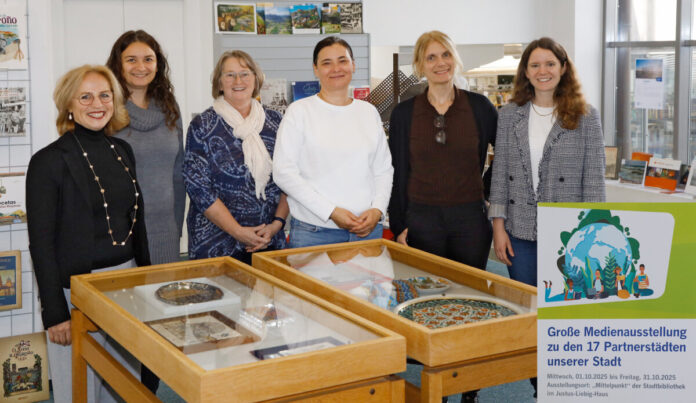 csm_Städtepartnerschaft_Ausstellung_Stadtbibliothek_03_Quelle_Ute_Döring_22c6aaf5e3