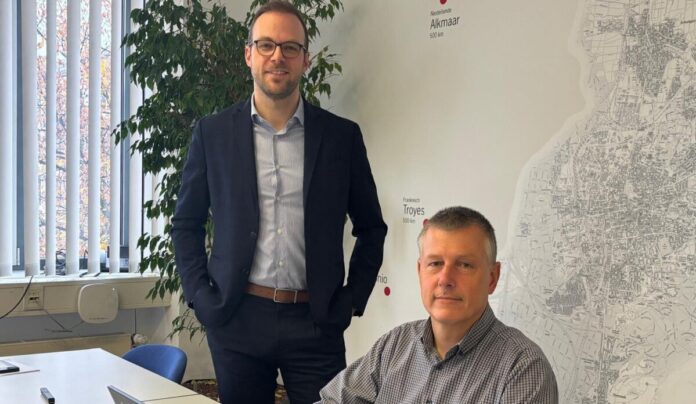 csm_Wissenschaftsstadt_Darmstadt_Stadtrat_Holger_Kloetzner_und_Detlef_Deinert_Leiter_des_Amts_für_IT_ff2572a9e3