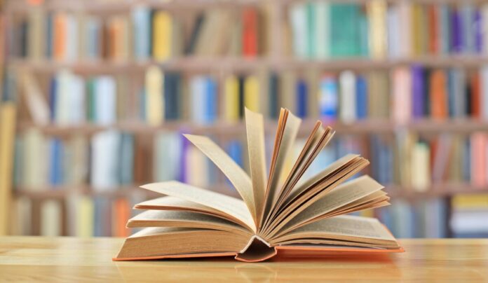 csm_Bücher_Bibliothek_Quelle_shutterstock_Jure_Divich_bb4e466978