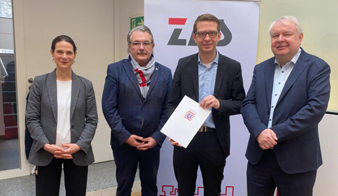 csm_ZAS_Förderbescheid_Quelle_ZAS_Elias_Hammer_b56e79f2de